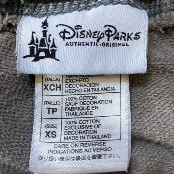 Disney cropped / capri length sweatpants.  Womens size XS.  good used condition - Picture 5 of 5